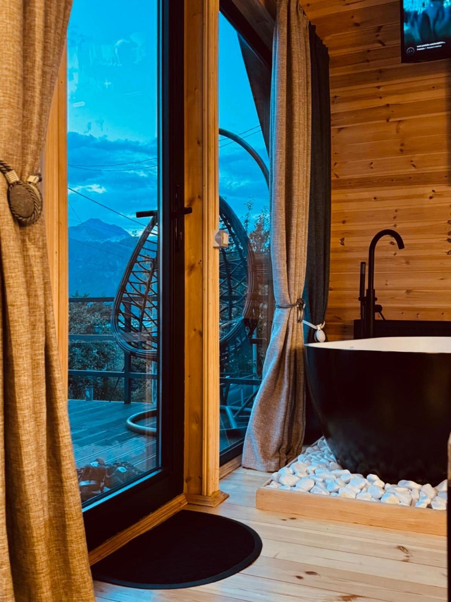 Edelweiss Cottage Kazbegi Екстер'єр фото